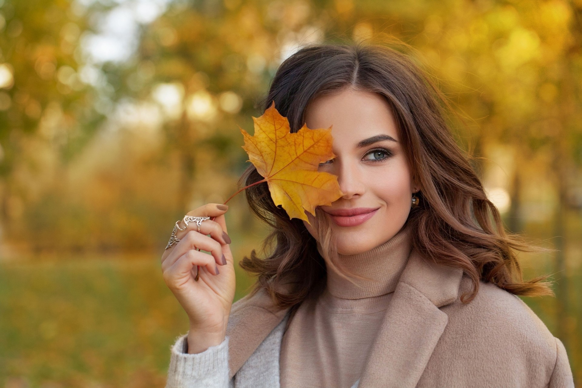 Outdoor atmospheric lifestyle portrait of young beautiful lady. Warm autumn Outdoor atmospheric lifestyle portrait of young beautiful lady. Warm autumn